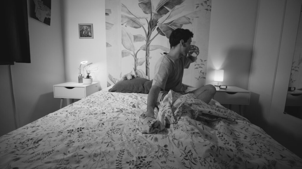 julien marques dans le film deux corps